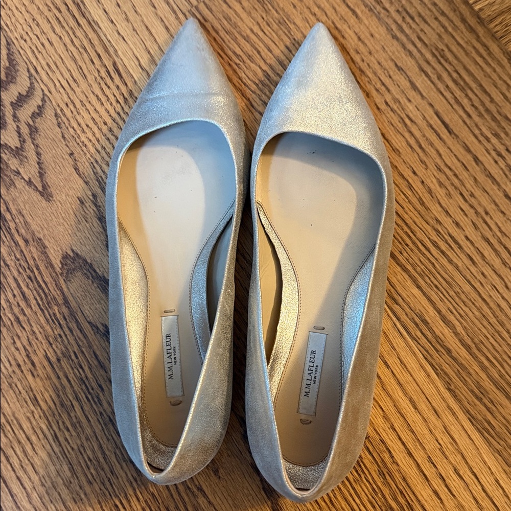 Gold metallic Pointed Toe Flats. Soft brushed metallic
